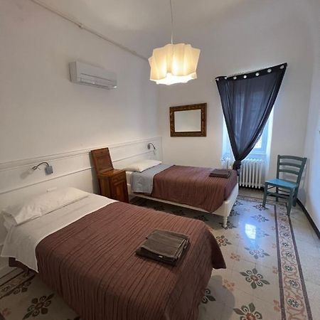 Casa Del Poeta Apartman Riva Ligure Kültér fotó