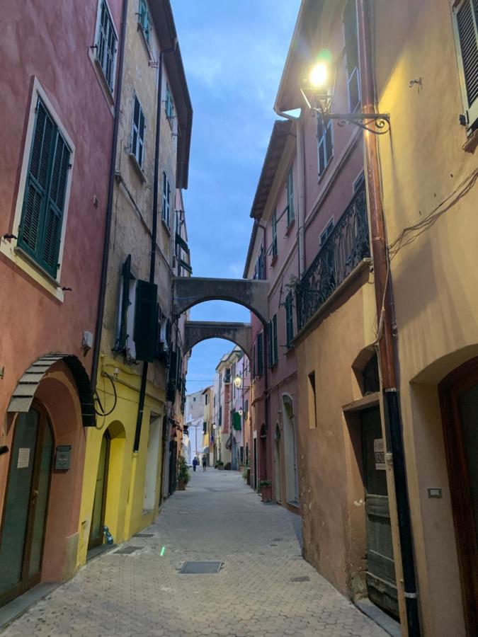 Casa Del Poeta Apartman Riva Ligure Kültér fotó
