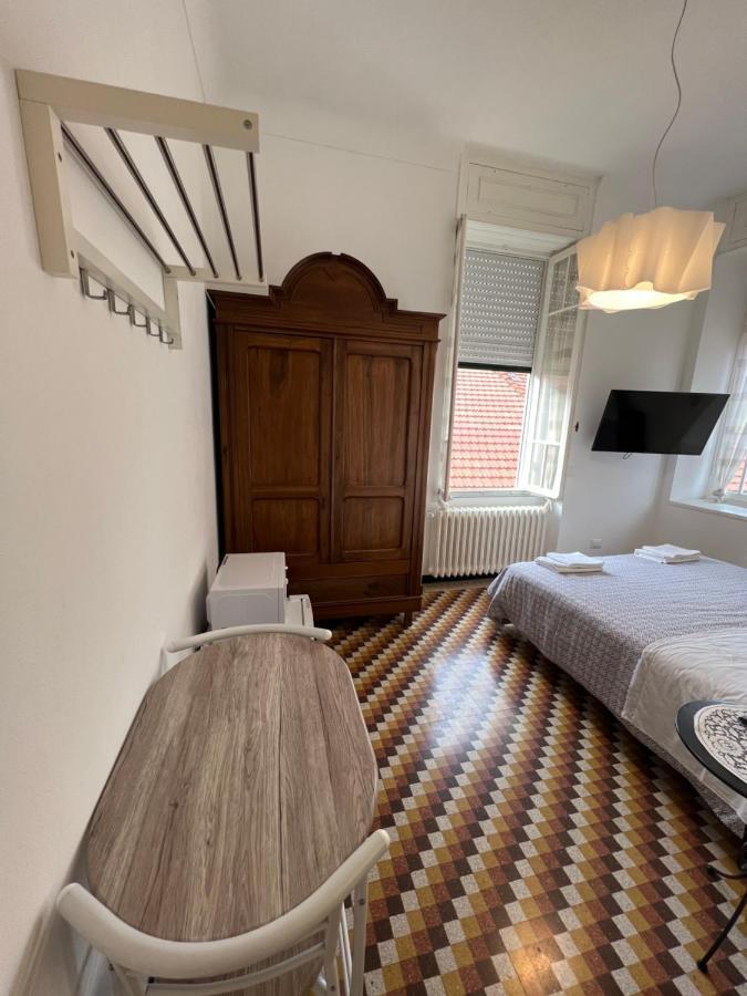 Casa Del Poeta Apartman Riva Ligure Kültér fotó